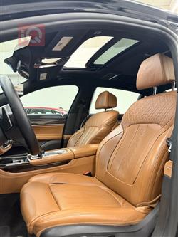 بي ام دبليو الفئة 7